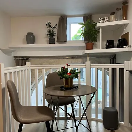 Agreable Au Centre La Rochelle (Charente-Maritime)